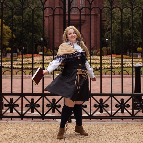 Meet your Posher, Peyton - Picture 2 of 5